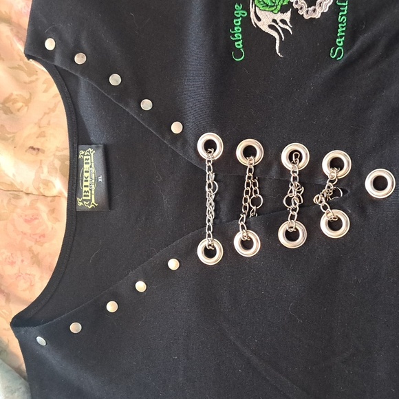 Cabbage Patch Long-Sleeved Tshirt with chain accent - Picture 3 of 7